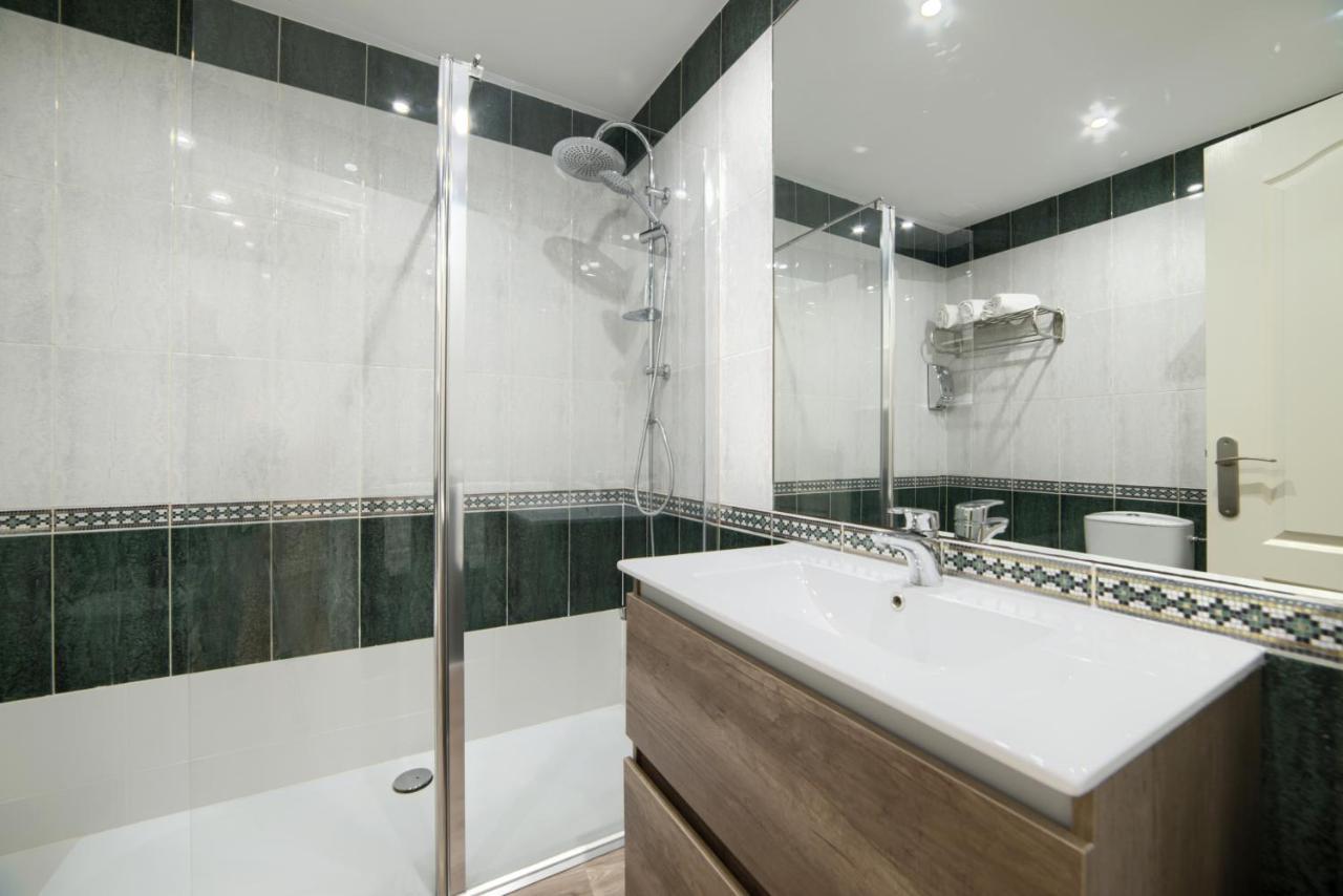 Apartamentos4U Tudela Centro - Parking Incluido Eksteriør billede