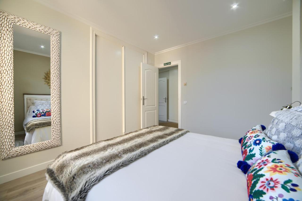 Apartamentos4U Tudela Centro - Parking Incluido Eksteriør billede