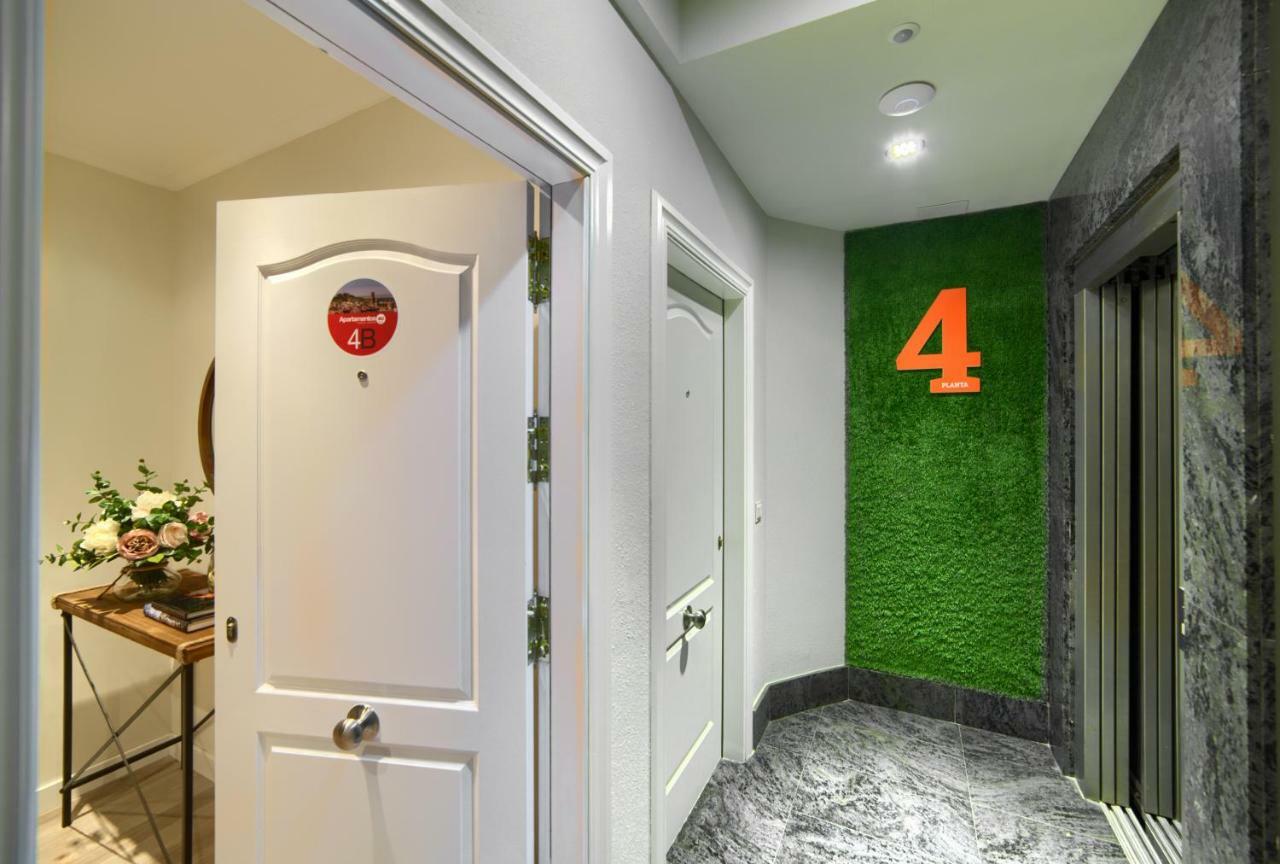 Apartamentos4U Tudela Centro - Parking Incluido Eksteriør billede